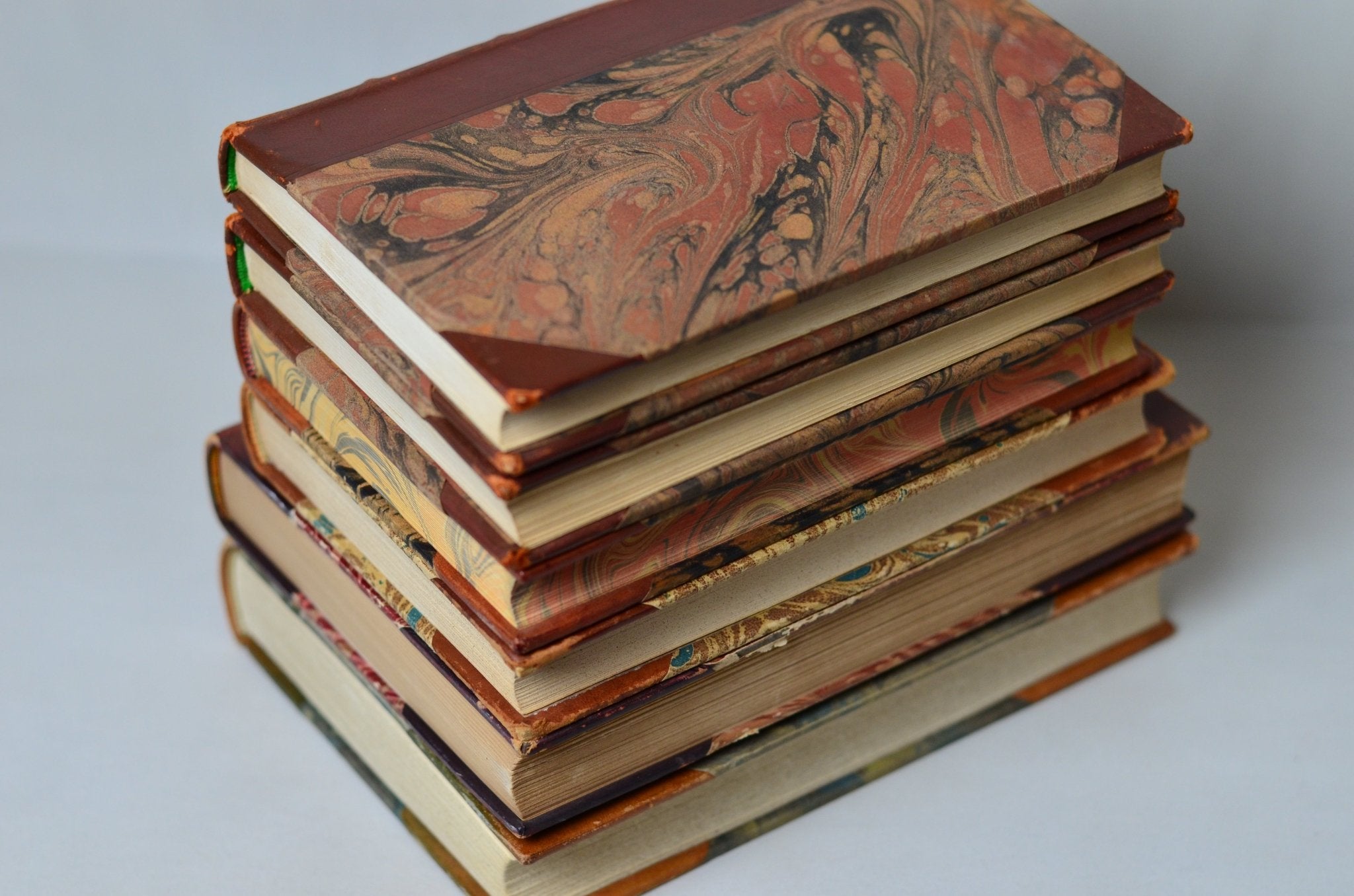 Antique Leather Bound Book Decor - Burnt Orange, Bartlett's Familiar Quotations - Brookfield Books