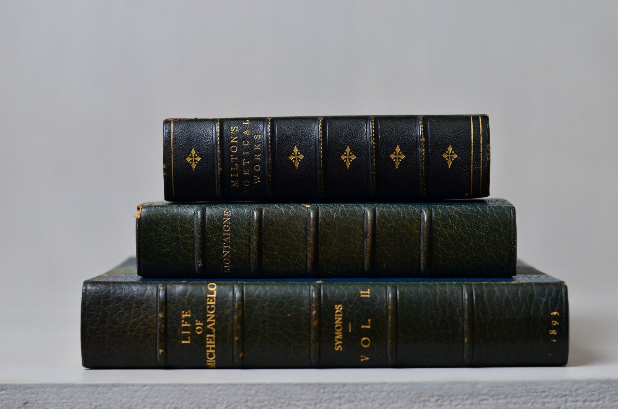 Antique Leather Bound Book Décor – Forest Green, John Milton, Michel de Montaigne, Michelangelo - Brookfield Books