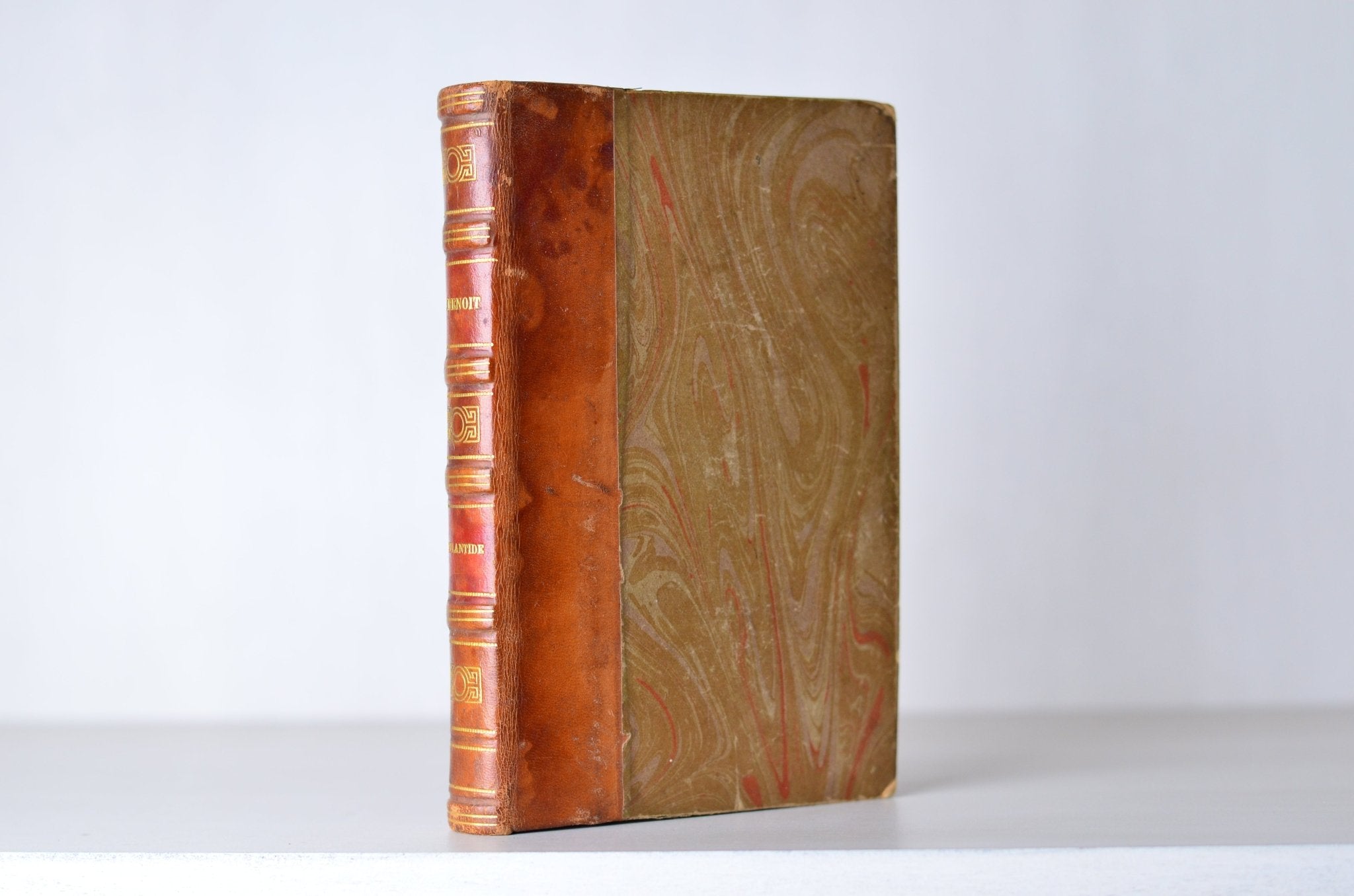 Antique Leather Bound L'Atlantide by Pierre Benoit 1920 - French - Brookfield Books